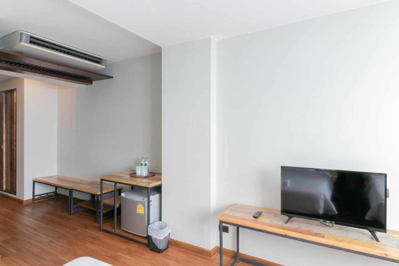 Zleepmotion Bangkok Vandrarhem Exteriör bild