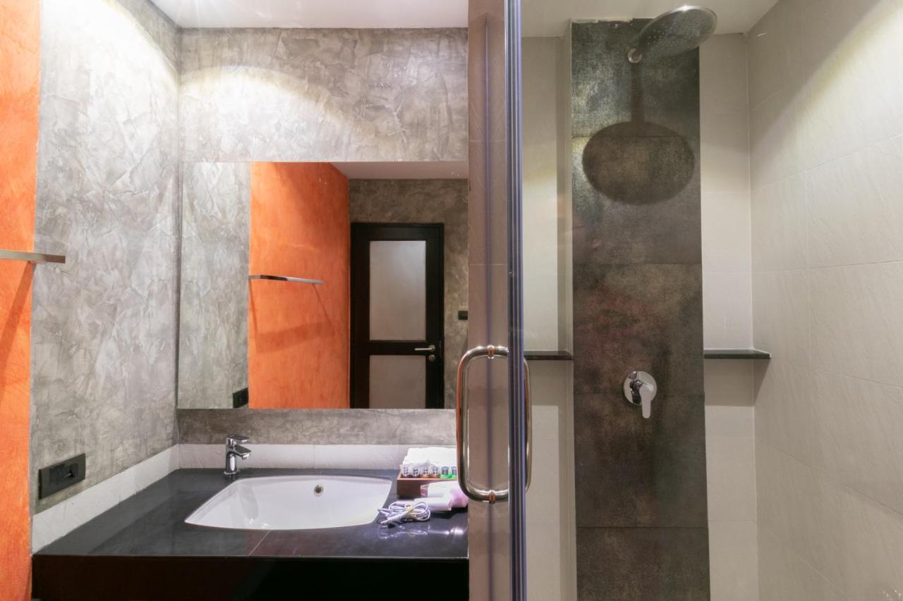 Zleepmotion Bangkok Vandrarhem Exteriör bild