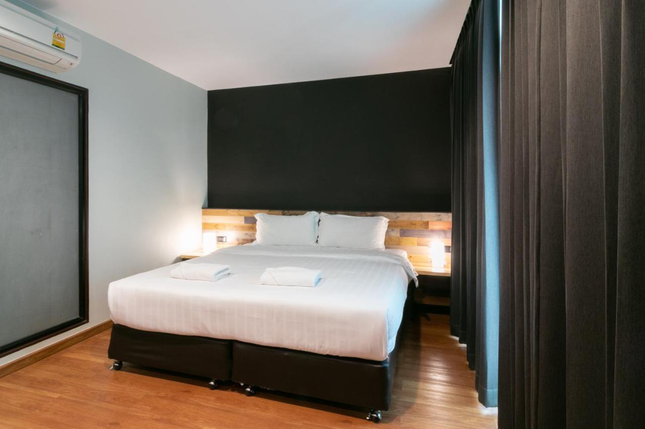 Zleepmotion Bangkok Vandrarhem Exteriör bild