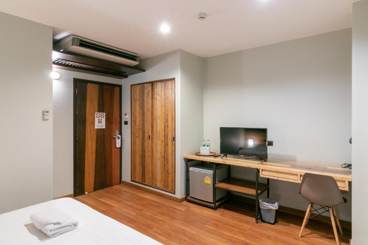 Zleepmotion Bangkok Vandrarhem Exteriör bild