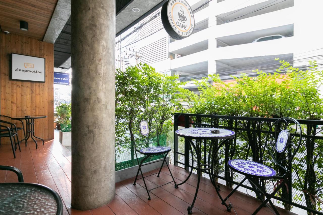 Zleepmotion Bangkok Vandrarhem Exteriör bild